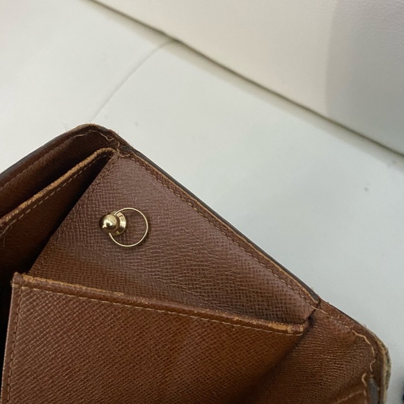 Authentic Louis Vuitton Monogram Sarah Wallet - Picture 10 of 10